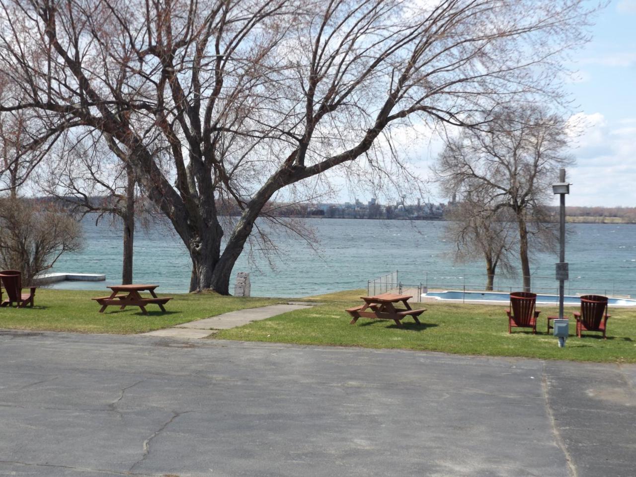 Windjammer Lodge Ogdensburg Exteriér fotografie
